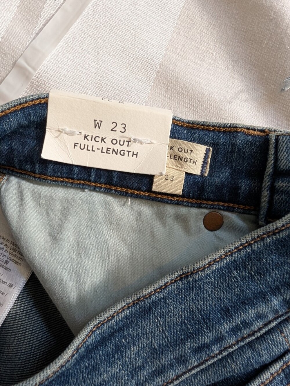 Madewell $138 Kick Out Full-Length Jeans In Devito Wash Size 23 NR494 - Picture 8 of 9